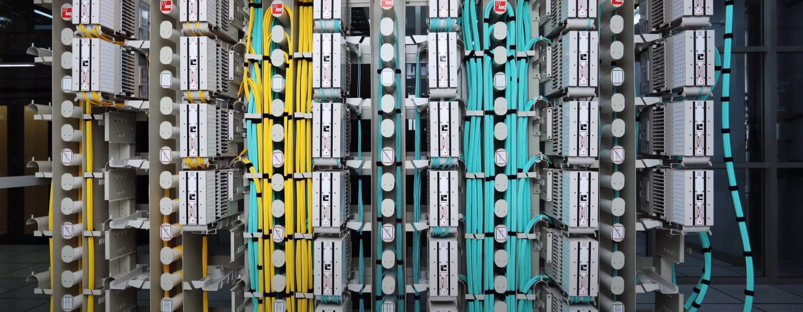 Nhà Máy Thông Minh